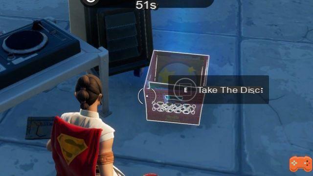 Fortnite: Pick up a record and place it on a turntable, Ariana Grande season 8 challenge
